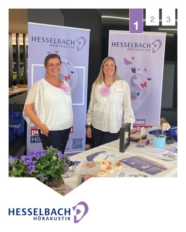 🤝👂 Austausch, Innovation und spannende Gespräche

Letzte Woche waren unsere Hörakustikmeisterinnen Maike Wille-Büschler und Britta Kröger auf Einladung des Hörzentrums Südwestfalen bei einer Fachveranstaltung im Signal Iduna Park zu Gast. ⚽

Mit unserem Messestand führten die beiden zahlreiche interessante Gespräche mit Ärztinnen, Ärzten sowie Kolleginnen und Kollegen aus der Hörakustik und HNO-Medizin.

💡 Der fachliche Austausch über aktuelle Versorgungsmöglichkeiten – von der Tympanoplastik bis hin zu modernen implantierbaren Hörlösungen – hat einmal mehr gezeigt, wie wichtig die enge Zusammenarbeit aller Beteiligten für die bestmögliche Versorgung unserer Patientinnen und Patienten ist.

Ein herzliches Dankeschön an das Hörzentrum Südwestfalen für die Einladung und die gelungene Organisation. Wir freuen uns schon auf das nächste Wiedersehen! 💜

#HesselbachHörakustik #Hörakustik #HNO #Fachveranstaltung #SignalIdunaPark #Netzwerken #Fortbildung #Gesundheitswesen #Patientenversorgung #Zusammenarbeit #Innovation